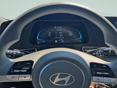 New 2025 Hyundai Elantra SE FWD image 34