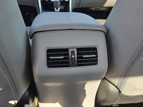Used 2017 Honda Accord Touring image 19