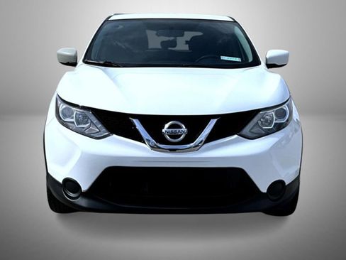 Used 2017 Nissan Rogue Sport S w/ S Appearance Package image 2