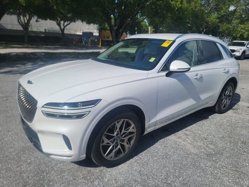Used 2024 Genesis GV70 2.5T AWD/4WD image 2