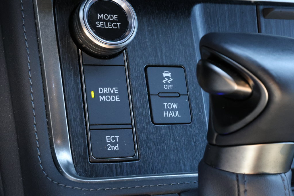 Used 2024 Lexus GX 550 w/ Accessory Package (Z1) AWD/4WD image 31