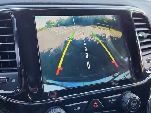 Used 2021 Jeep Grand Cherokee Trailhawk w/ Premium Lighting Group AWD/4WD image 45