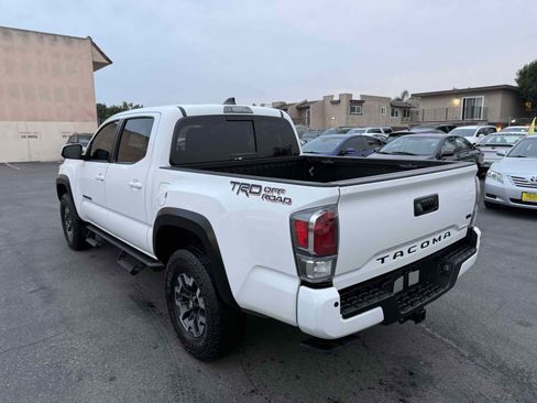 Used 2023 Toyota Tacoma TRD Off-Road image 16