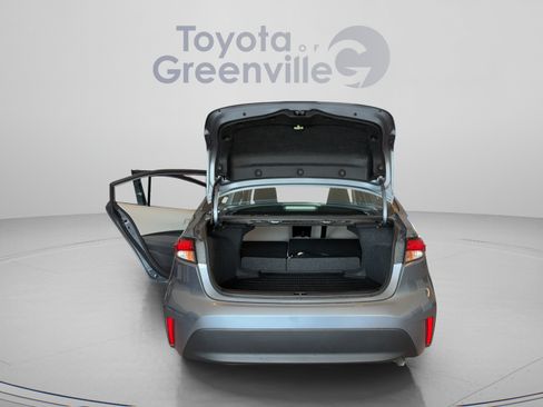 Used 2026 Toyota Corolla LE FWD image 32