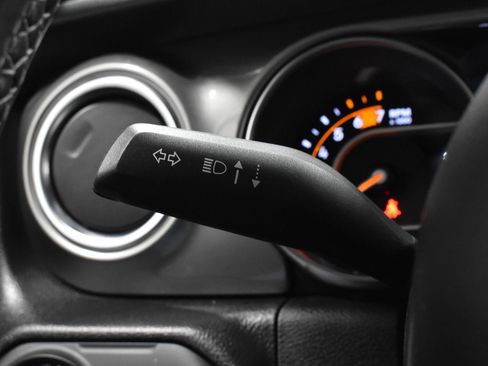 Used 2022 Jeep Wrangler Unlimited Sahara w/ LED Lighting Group image 11