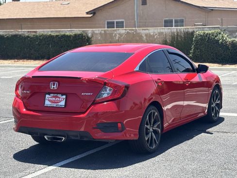 Used 2021 Honda Civic Sport image 2