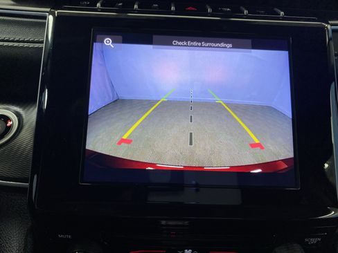 Certified 2024 Jeep Grand Cherokee Laredo X image 17