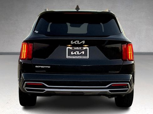 Certified 2023 Kia Sorento SX image 5