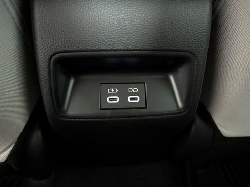 Used 2025 Toyota Corolla LE image 10