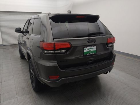 Used 2020 Jeep Grand Cherokee Altitude image 6