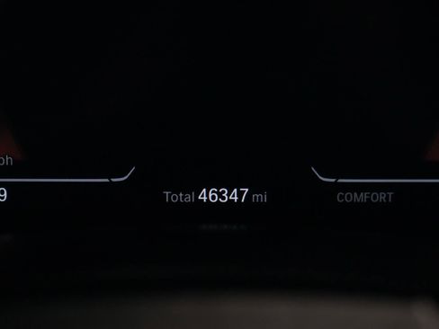 Used 2021 BMW X5 xDrive40i w/ Executive Package image 24