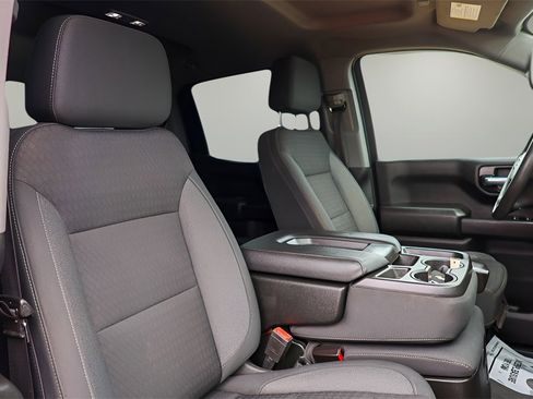 Used 2022 Chevrolet Silverado 1500 Custom Trail Boss image 18