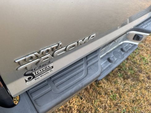 Used 2008 Toyota Tacoma PreRunner image 11