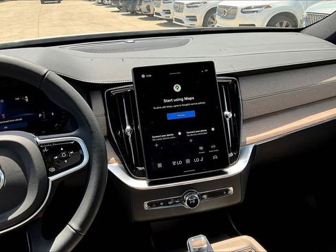 New 2026 Volvo XC90 B6 Plus w/ Protection Package Premier image 17