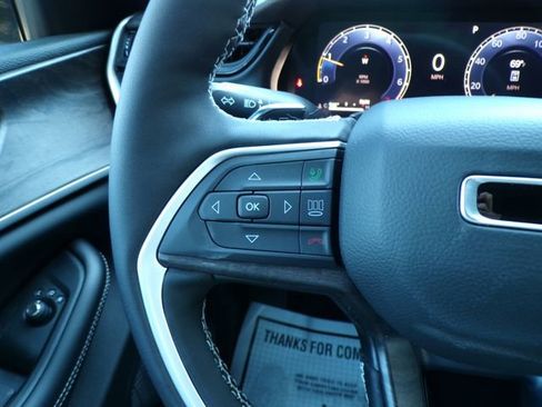 New 2026 Jeep Grand Cherokee Altitude image 19