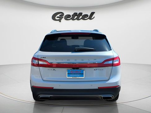 Used 2017 Lincoln MKX Reserve w/ Driver Assistance Package image 5