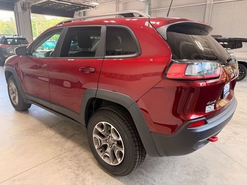 Used 2020 Jeep Cherokee Trailhawk w/ Comfort & Convenience Group AWD/4WD image 6