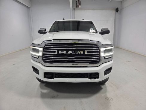 Used 2022 RAM 2500 Laramie AWD/4WD image 2
