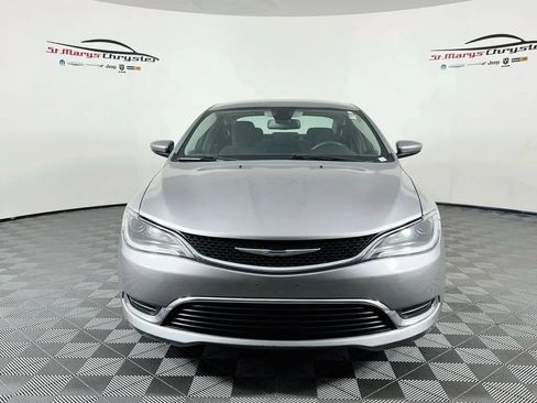 Used 2016 Chrysler 200 Limited FWD image 3
