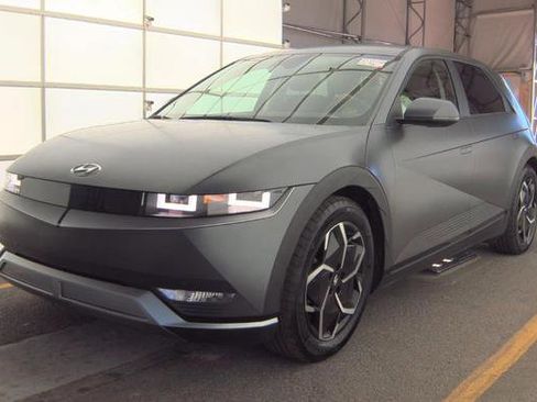 Used 2024 Hyundai Ioniq 5 SEL image 1