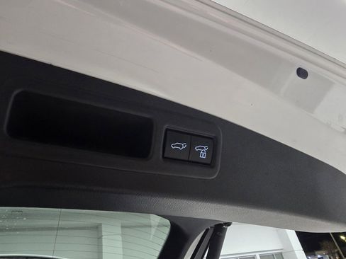 Used 2023 Lexus RX 350 Premium image 40