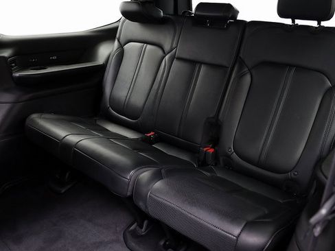 Used 2024 Jeep Wagoneer Series III image 12