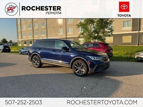 Used 2022 Volkswagen Tiguan SE AWD/4WD image 17