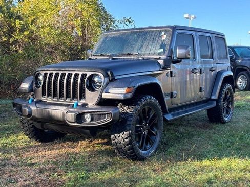 Used 2021 Jeep Wrangler Unlimited Sahara image 8