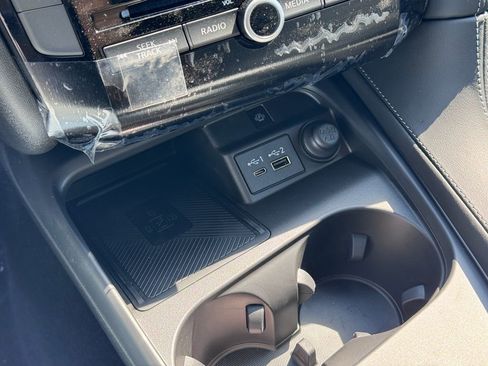New 2025 INFINITI QX50 Luxe image 11