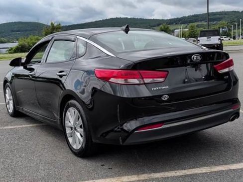 Used 2018 Kia Optima EX w/ Technology Package FWD image 7