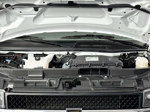 Used 2024 Chevrolet Express 2500 Work Van w/ Driver Convenience Package image 15