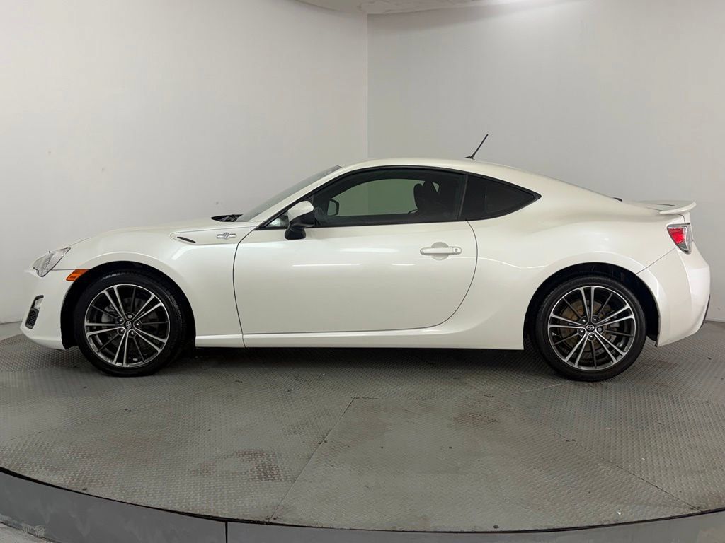 Used 2013 Scion FR-S RWD image 4