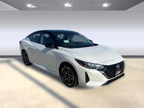 New 2025 Nissan Sentra SR image 7