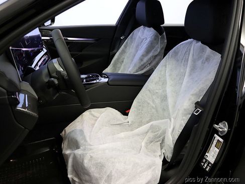 Used 2026 BMW 540i xDrive image 10