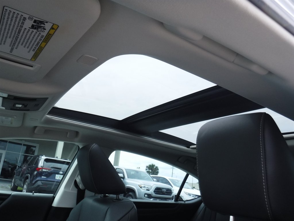 Used 2022 Lexus ES 350 w/ Premium Package FWD image 11