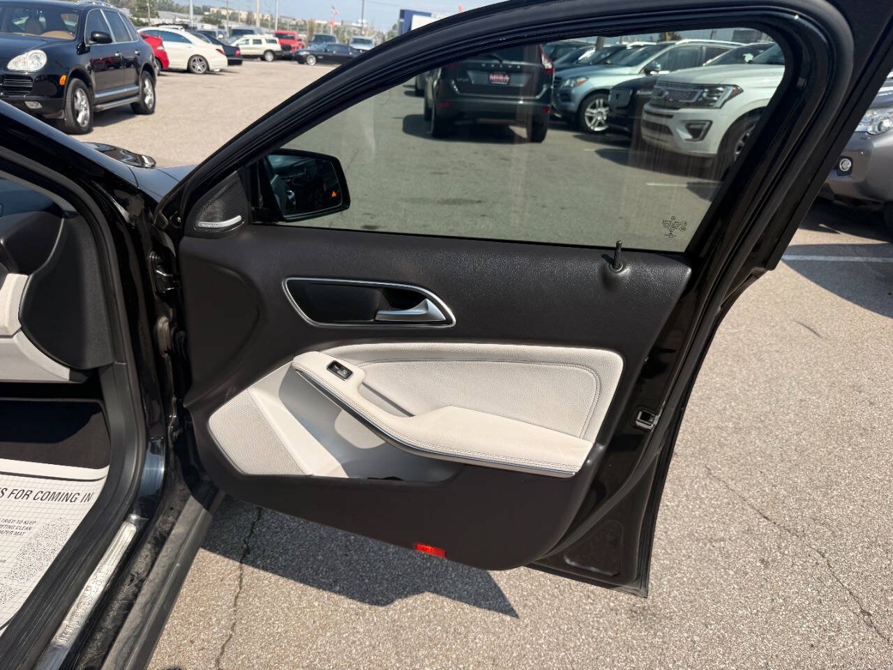 Used 2016 Mercedes-Benz GLA 250 image 29