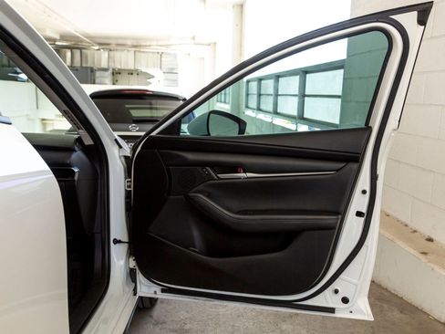 Used 2020 MAZDA MAZDA3 Sedan w/ Select Package image 24