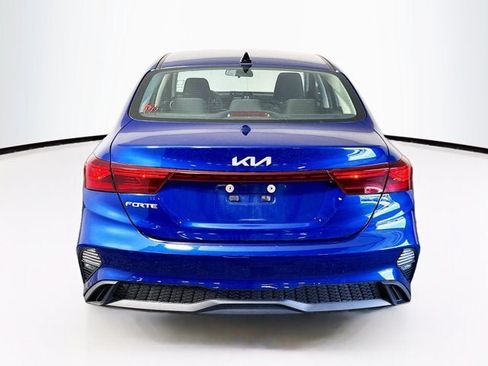 Certified 2023 Kia Forte LXS FWD image 6