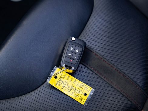 Used 2016 Chevrolet SS image 10