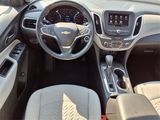 Used 2022 Chevrolet Equinox LT w/ Driver Convenience Package image 3