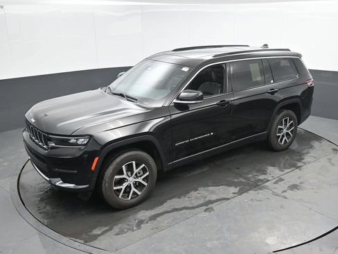 Used 2024 Jeep Grand Cherokee L Limited w/ Luxury Tech Group II image 42