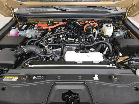 Used 2025 Toyota Land Cruiser w/ Premium Package AWD/4WD image 9