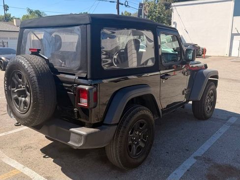 Used 2024 Jeep Wrangler Sport AWD/4WD image 4