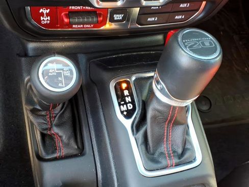 Used 2023 Jeep Wrangler Unlimited Rubicon 4xe image 21