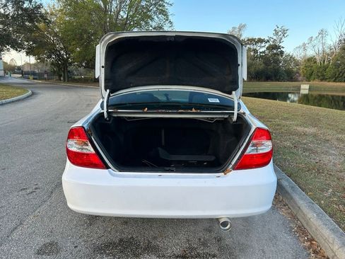 Used 2003 Toyota Camry LE image 10