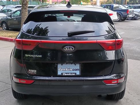 Used 2018 Kia Sportage LX AWD/4WD image 5