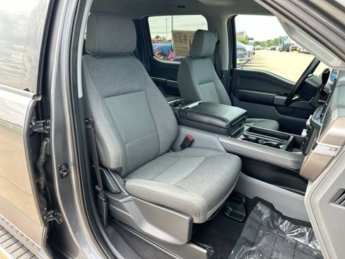 Used 2025 Ford F150 XLT w/ Equipment Group 301A Standard AWD/4WD image 24