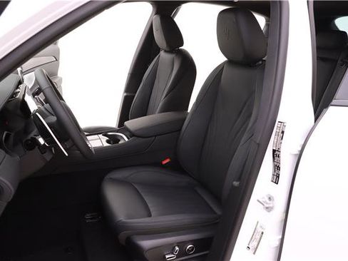 Certified 2023 Maserati Grecale Modena AWD/4WD image 6