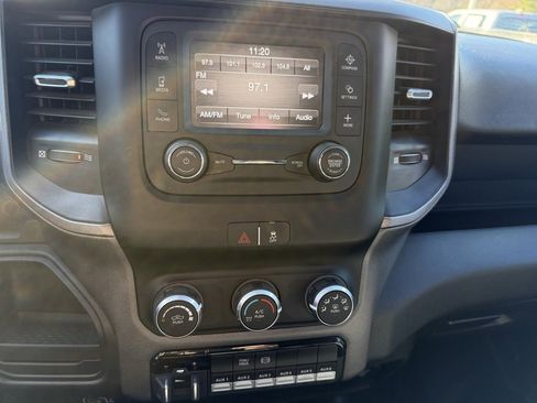 Used 2022 RAM 2500 Tradesman w/ Chrome Appearance Group image 24