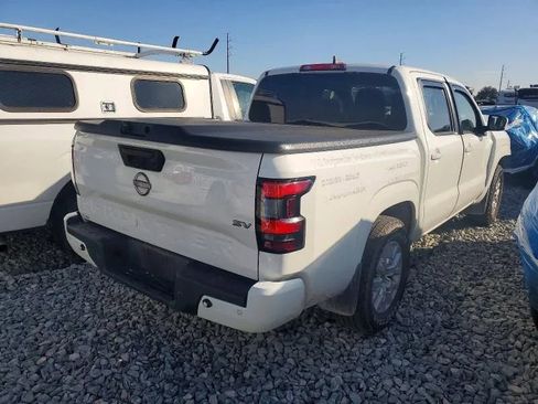 Used 2022 Nissan Frontier SV w/ Technology Package image 4